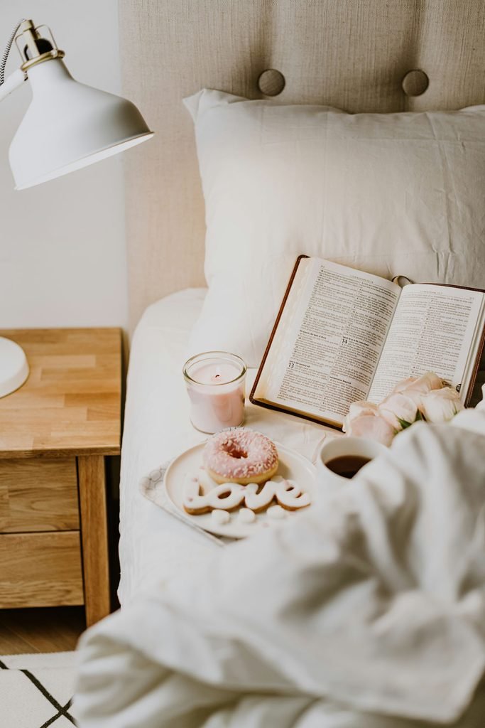 Guinevere Image 10 683x1024 1